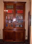 Libreia  a due ante in nioce