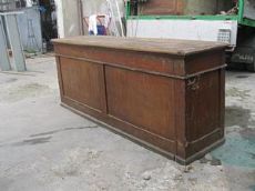 banco da negozio in pitch-pine