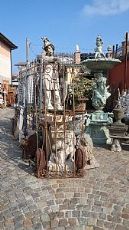 coppia di grate in ferro chiodate epoca 800