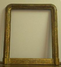 Cornice caminiera