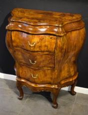 Cassettone Ferrara Sec. XVIII