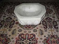 ACQUASANTIERA IN MARMO BIANCO di CARRARA Neoclassica