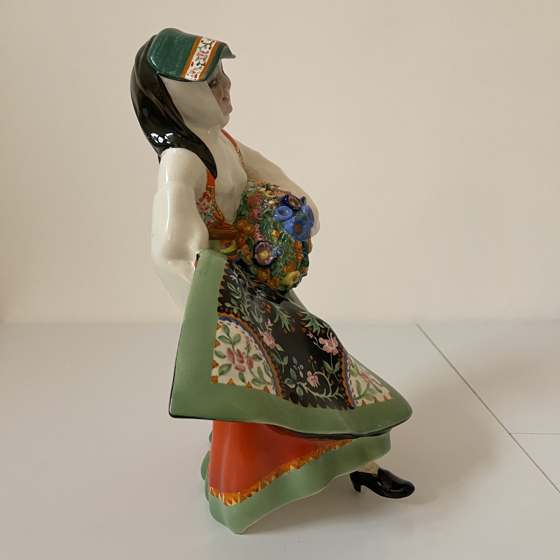 Les Alpes Fata Flower Lisa, 19cm, Collezione Sheila Wolk - Statuina Figura Dipinta a Mano in Resina Sintetica - 042 744