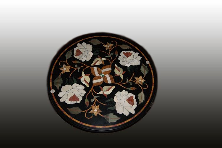 Orecchini vittoriani Con Intarsi In Oro Ed Argento