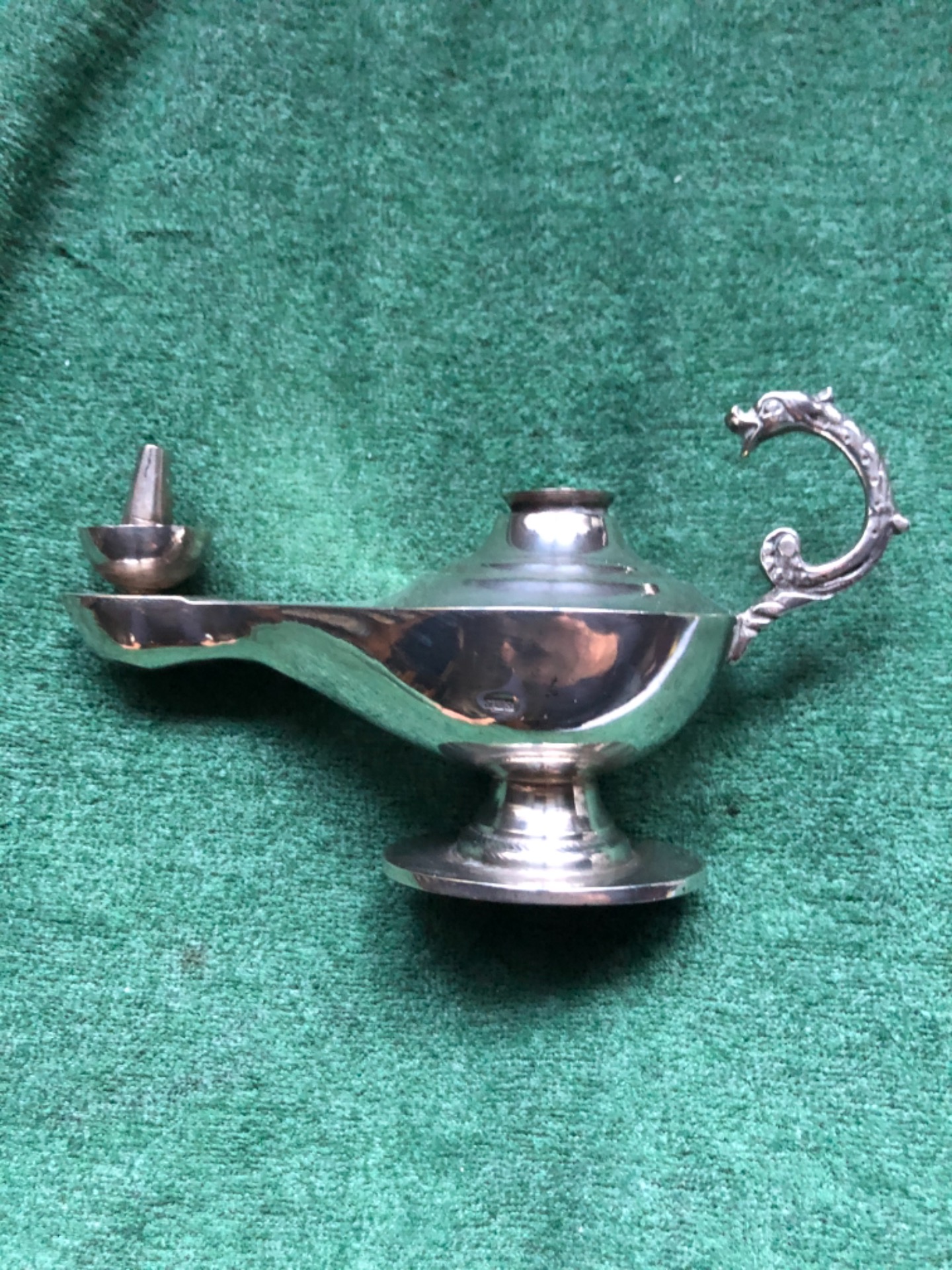 Mini pinze da portata in argento, con manico in rilievo a forma di