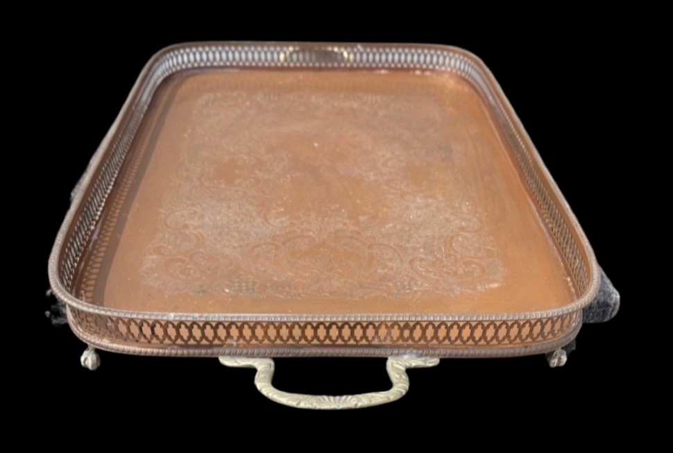 Kate And Laurel Vassoio Rotondo Gohana Con Manici – Metallo Ottone Antico, Diametro 40,6 Cm – Per Servire O Decorare