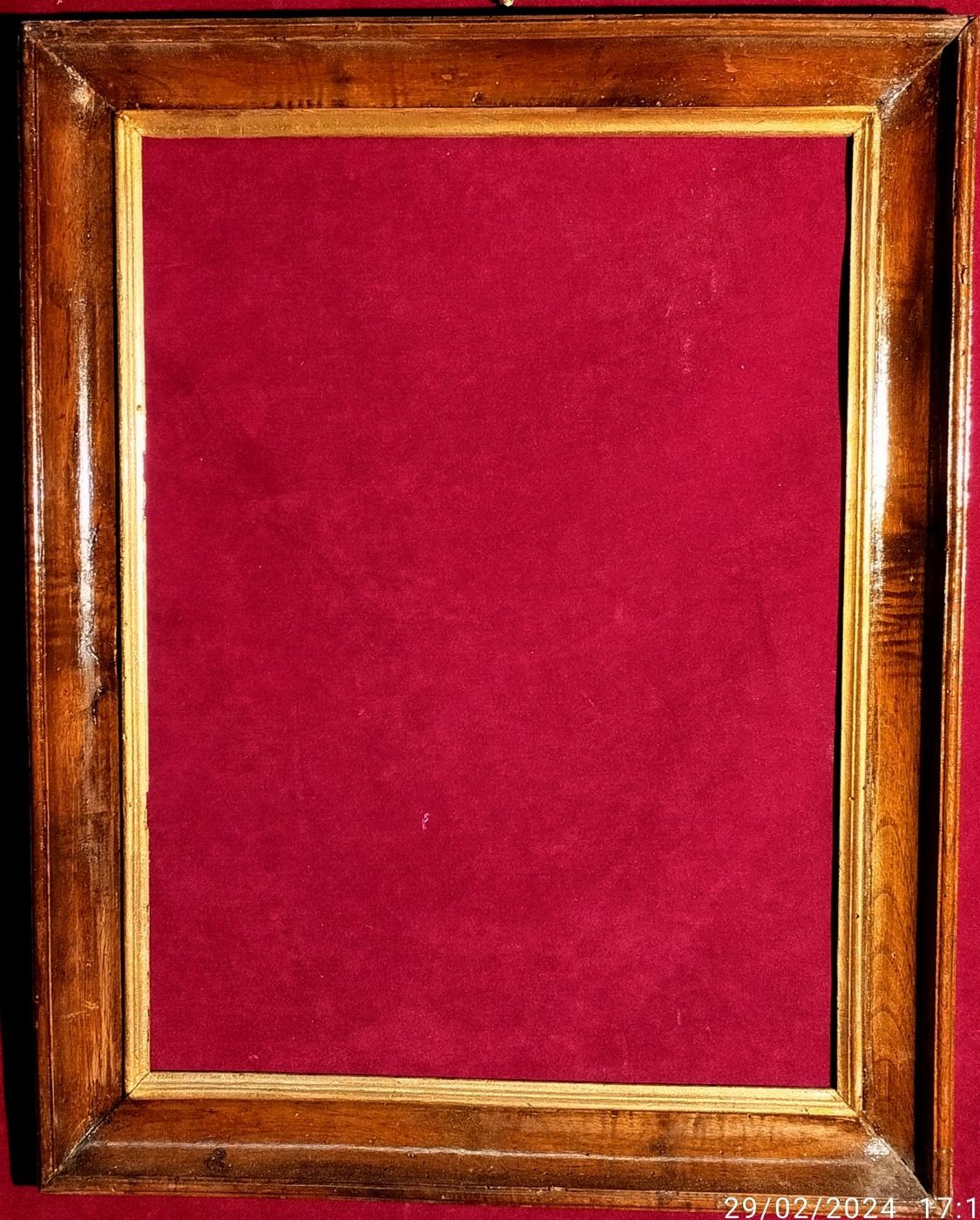 Cornice In Legno Massello Di Noce Per Poster E Puzzle - 35,6x61 Cm - Con Plexiglass Antiriflesso - Ecologica - 3